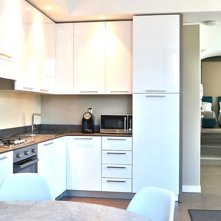 Liszt Tower By Klabhouse Apartment Bellagio Bagian luar foto