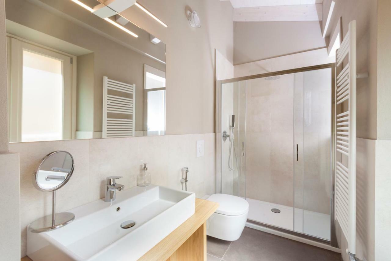 Liszt Tower By Klabhouse Apartment Bellagio Bagian luar foto
